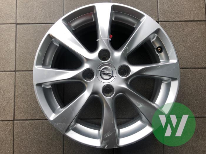 Używane Obrecz Opel Corsa F (UB/UH/UP) 1.2 12V 75 Cena € 103,95 Procedura marży oferowane przez Wessel Parts & Service B.V.
