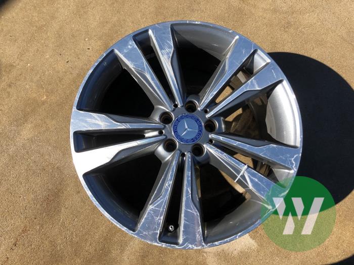 Używane Obrecz Mercedes S (222.0/222.1) 3.0 S-350 BlueTEC, S-350d 24V Cena € 208,95 Procedura marży oferowane przez Wessel Parts & Service B.V.