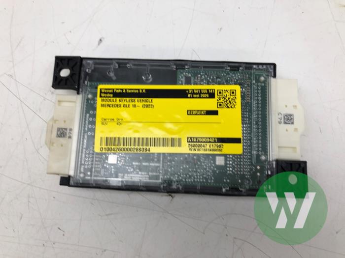 Używane Modul keyless vehicle Mercedes GLE (V167) 53 AMG 3.0 EQ Boost 24V 4-Matic+ Cena € 72,45 Procedura marży oferowane przez Wessel Parts & Service B.V.