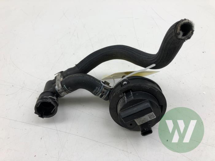 Begagnade Extra vattenpump Jeep Renegade Pris € 93,45 Marginaltabell erbjuds av Wessel Parts & Service B.V.