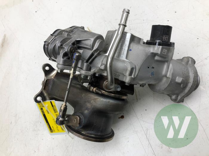 Usagé Turbo Audi A4 Avant (B9) 2.0 40 TFSI Mild hybrid 16V Prix € 733,95 Règlement à la marge proposé par Wessel Parts & Service B.V.