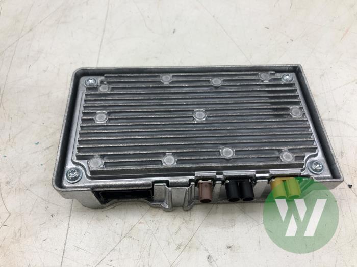 Używane Modul kamery Opel Astra L (F3/FB/FM/FP) 1.2 Turbo 130 12V Cena € 131,25 Procedura marży oferowane przez Wessel Parts & Service B.V.