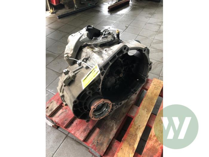 Usagé Boîte de vitesse Volkswagen Passat (3G2) 2.0 TDI 16V 150 Prix € 733,95 Règlement à la marge proposé par Wessel Parts & Service B.V.