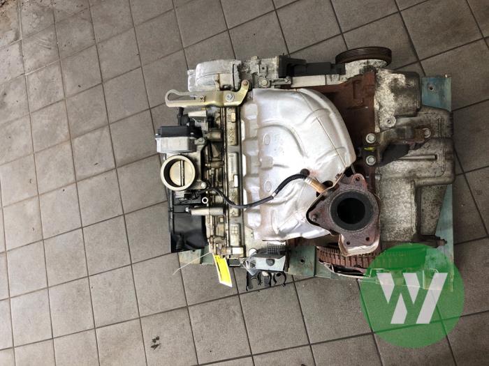 Usados Motor Renault Scenic Precio de solicitud ofrecido por Wessel Parts & Service B.V.