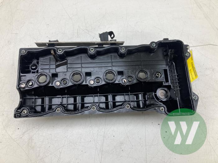 Usagé Couvercle soupapes Kia Sportage (QL) 1.7 CRDi 115 16V 4x2 Prix € 156,45 Règlement à la marge proposé par Wessel Parts & Service B.V.