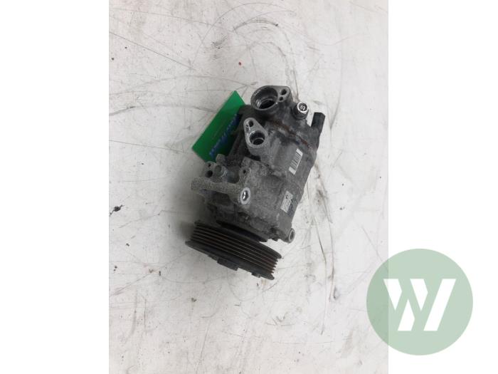 Usagé Pompe clim Volkswagen Passat (3G2) 2.0 TDI 16V 150 Prix € 51,45 Règlement à la marge proposé par Wessel Parts & Service B.V.