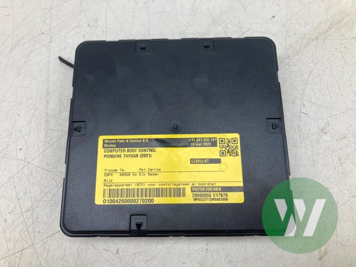 Gebrauchte Steuergerät Body Control Porsche Taycan (Y1A) 4S Performance Preis € 236,25 Margenregelung angeboten von Wessel Parts & Service B.V.