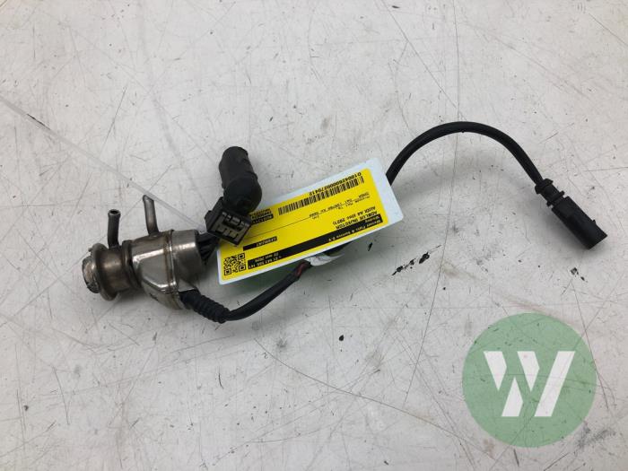 Usados Inyector Adblue Audi A4 Allroad Quattro (B9) 3.0 50 TDI Mild hybrid V6 24V Precio € 131,25 Norma de margen ofrecido por Wessel Parts & Service B.V.