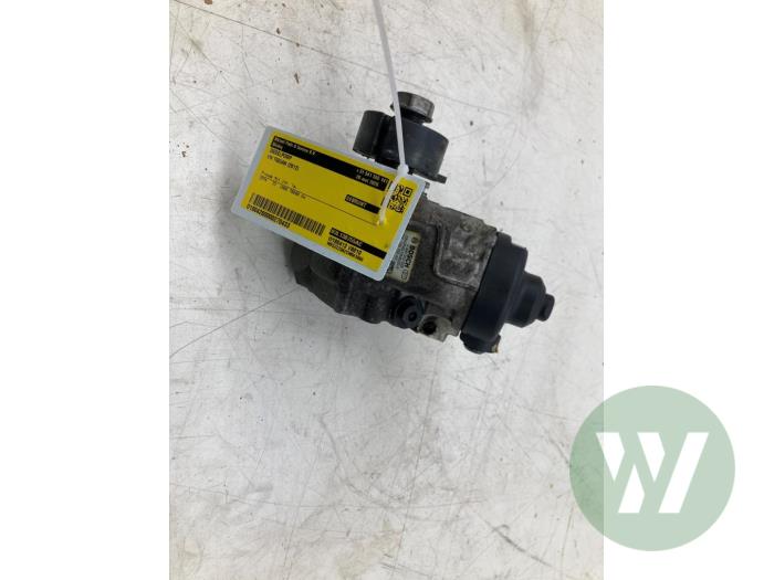 Gebrauchte Dieselpumpe Volkswagen Tiguan (5N1/2) 2.0 TDI 16V 4Motion Preis € 156,45 Margenregelung angeboten von Wessel Parts & Service B.V.