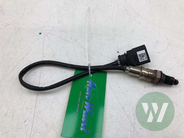 Lambda probe from a Audi A4 Allroad Quattro (B9) 3.0 50 TDI Mild hybrid V6 24V 2021