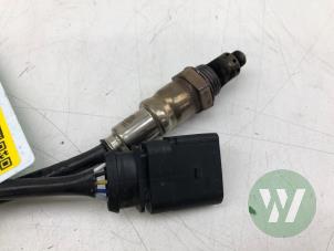Lambda probe from a Audi A4 Allroad Quattro (B9) 3.0 50 TDI Mild hybrid V6 24V 2021