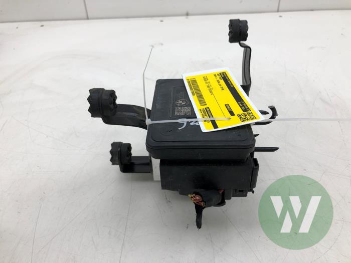 Begagnade ABS-pump BMW 1 serie (F20) 120d TwinPower Turbo 2.0 16V Pris € 152,25 Marginaltabell erbjuds av Wessel Parts & Service B.V.