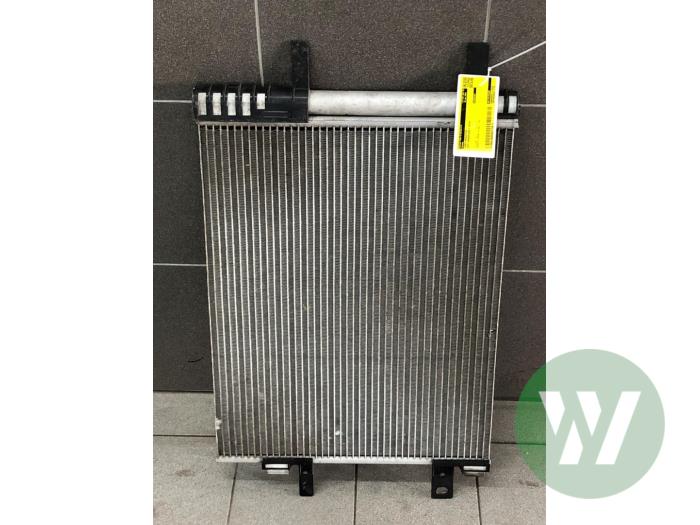 Usagé Radiateur clim Opel Grandland (X) 1.2 Turbo 12V Prix € 51,45 Règlement à la marge proposé par Wessel Parts & Service B.V.