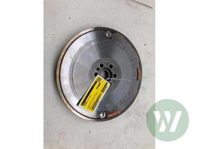 Used Flywheel Mercedes CLA Shooting Brake (118.6) 1.3 CLA-200 Turbo 16V Mild Hybrid Price € 341,25 Margin scheme offered by Wessel Parts & Service B.V.