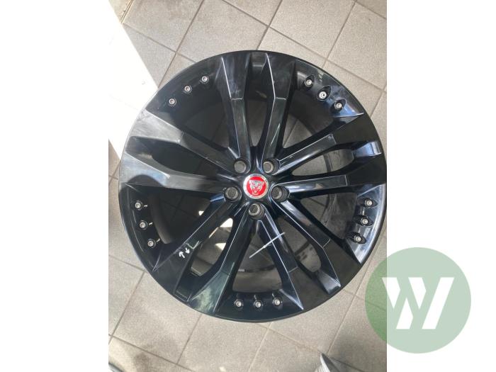 Używane Obrecz Jaguar F-type 3.0 V6 24V Cena € 261,45 Procedura marży oferowane przez Wessel Parts & Service B.V.
