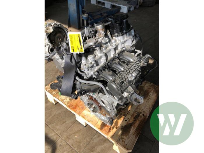 Motor van een Opel Astra L Sports Tourer (F4/FC/FN/FR) 1.2 Turbo 130 12V 2024