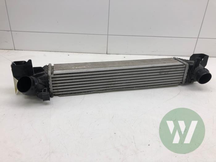 Usagé Intercooler BMW 1 serie (F40) 118i 1.5 TwinPower 12V Prix € 156,45 Règlement à la marge proposé par Wessel Parts & Service B.V.