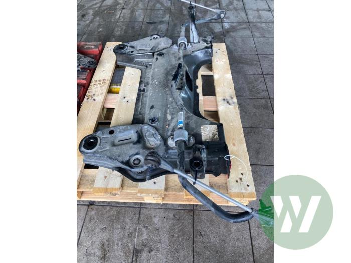 Usados Subchasis Opel Corsa F (UB/UH/UP) 1.2 Turbo 12V 100 Precio € 131,25 Norma de margen ofrecido por Wessel Parts & Service B.V.