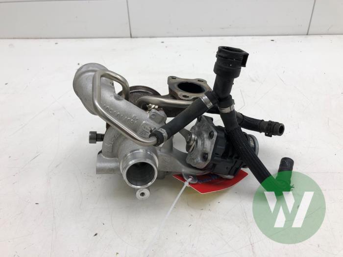 Usagé Turbo Opel Corsa F (UB/UH/UP) 1.2 Turbo 12V 100 Prix € 366,45 Règlement à la marge proposé par Wessel Parts & Service B.V.