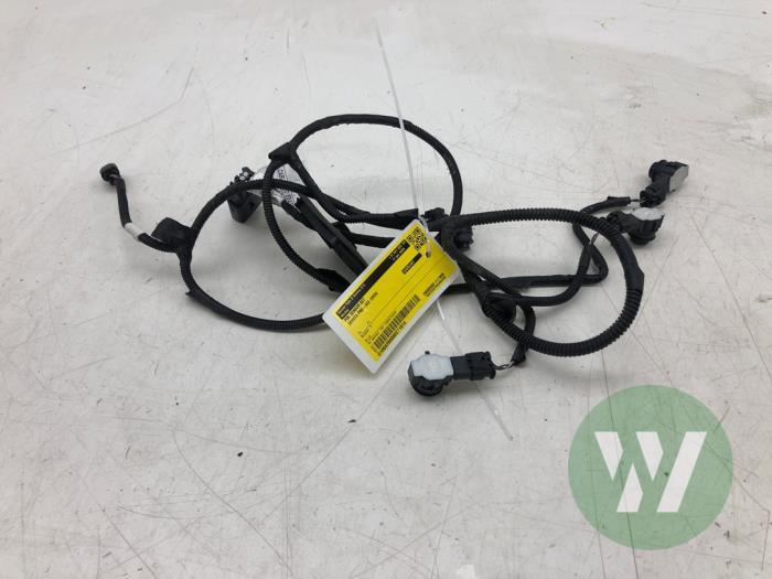 Gebrauchte PDC Sensor Set Toyota ProAce Max Preis € 131,25 Margenregelung angeboten von Wessel Parts & Service B.V.