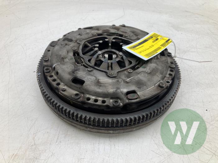 Begagnade Svänghjul Volkswagen Transporter T6 2.0 TDI DRF Pris € 236,25 Marginaltabell erbjuds av Wessel Parts & Service B.V.