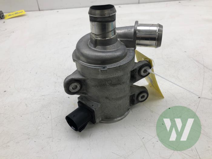 Begagnade Vattenpump Ford Kuga III (DFK) Pris € 156,45 Marginaltabell erbjuds av Wessel Parts & Service B.V.