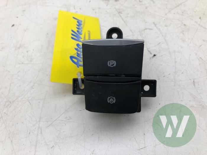Gebrauchte Handbremse Schalter Ford Kuga III (DFK) Preis € 30,45 Margenregelung angeboten von Wessel Parts & Service B.V.