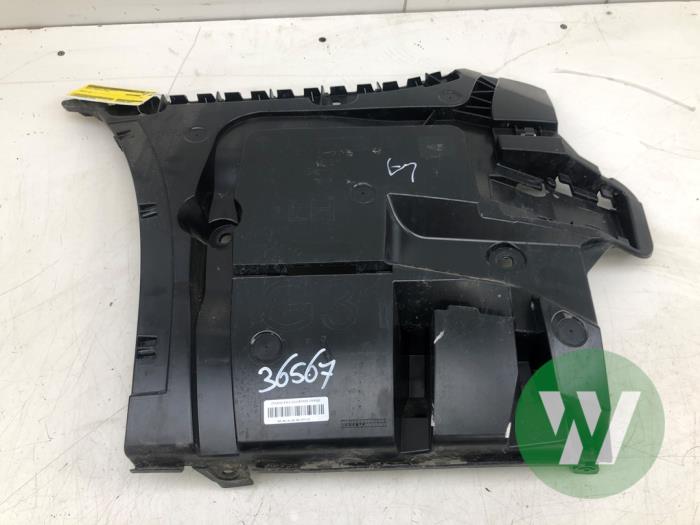Bumper corner bracket
