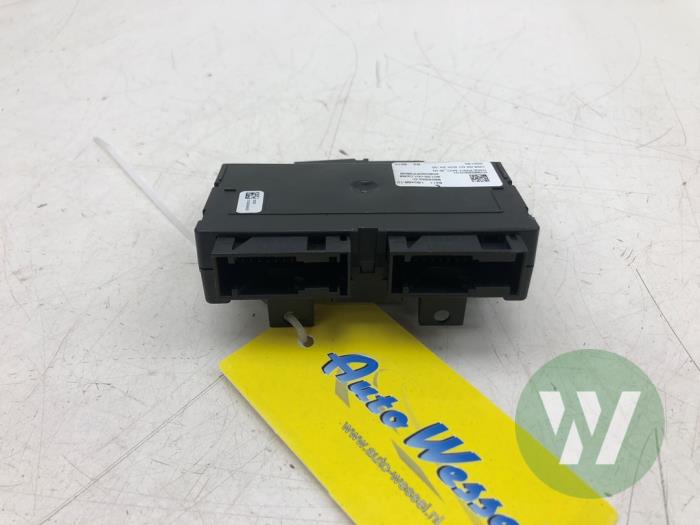 Używane Modul climatronic BMW 5 serie Touring (G31) 520d xDrive 2.0 TwinPower Turbo 16V Cena € 40,95 Procedura marży oferowane przez Wessel Parts & Service B.V.