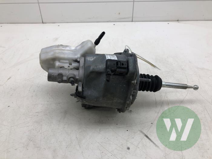Usagé Assistant de freinage Volkswagen Caddy Cargo V (SBA/SBH) 1.5 TGI Prix € 313,95 Règlement à la marge proposé par Wessel Parts & Service B.V.