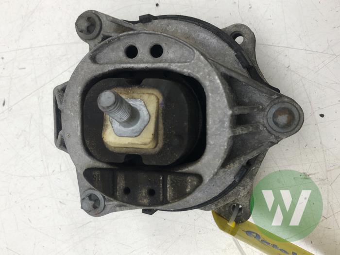 Used Engine mount BMW 1 serie (F20) 118i 1.5 TwinPower 12V Price € 30,45 Margin scheme offered by Wessel Parts & Service B.V.