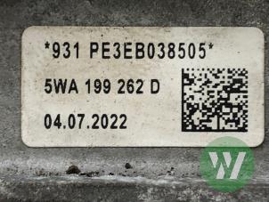 Engine mount from a Volkswagen Caddy Cargo V (SBA/SBH) 1.5 TGI 2023