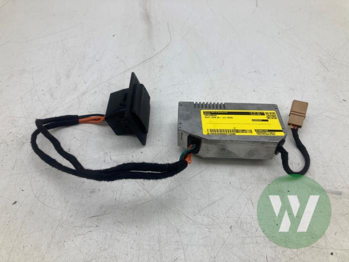 Używane Przetwornica Seat Leon Sportstourer (KLF) 1.5 eTSI 16V Cena € 82,95 Procedura marży oferowane przez Wessel Parts & Service B.V.