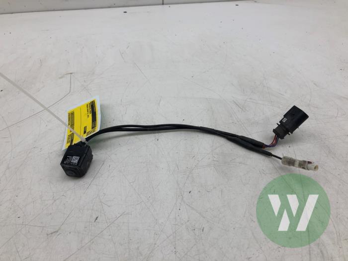 Begagnade Backkamera Porsche Macan (95B) 3.0 S Diesel V6 24V Pris € 131,25 Marginaltabell erbjuds av Wessel Parts & Service B.V.