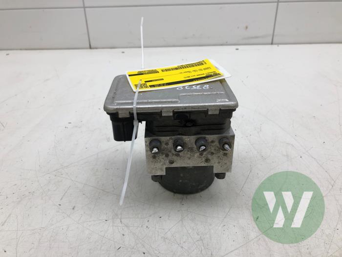Używane Pompa ABS Renault Scénic IV (RFAJ) 1.5 Energy dCi 110 Cena € 103,95 Procedura marży oferowane przez Wessel Parts & Service B.V.