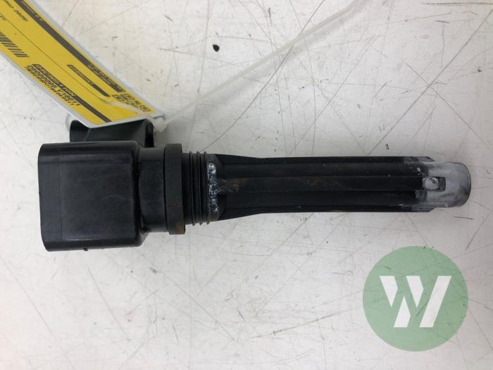 Usagé Bobine Skoda Fabia IV (PJ3) 1.0 TSI 12V Prix € 30,45 Règlement à la marge proposé par Wessel Parts & Service B.V.