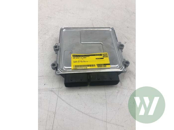Used Engine management computer Opel Astra L Sports Tourer (F4/FC/FN/FR) 1.2 Turbo 130 12V Price € 156,45 Margin scheme offered by Wessel Parts & Service B.V.