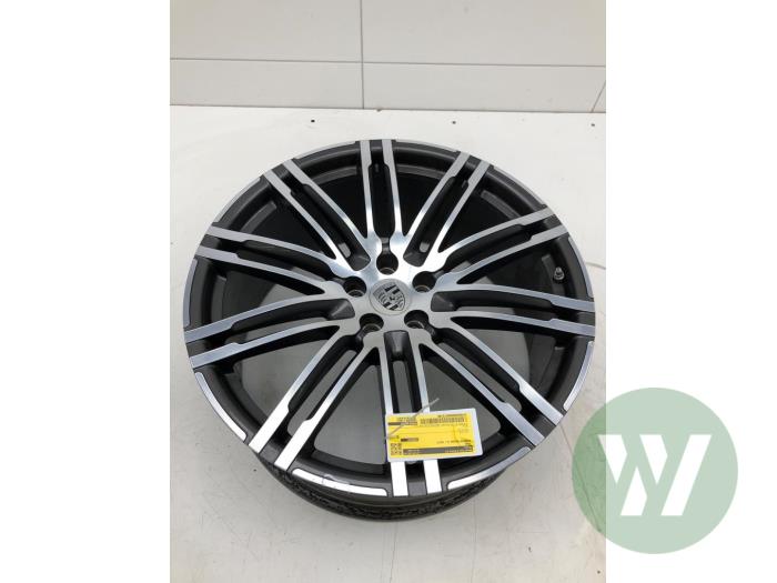 Używane Obrecz Porsche Macan (95B) 3.0 S Diesel V6 24V Cena € 786,45 Procedura marży oferowane przez Wessel Parts & Service B.V.