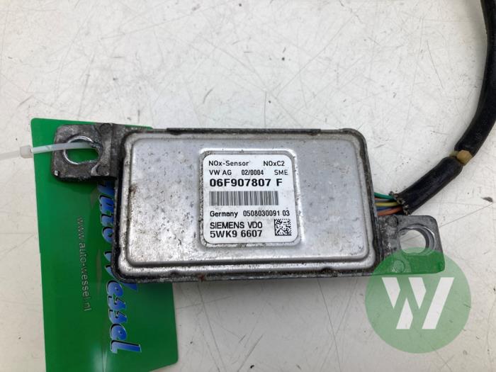 Nox Sensor van een Volkswagen Touran (1T1/T2) 2.0 FSI 16V 2005