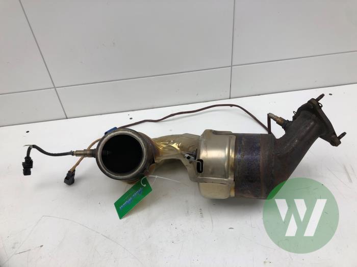 Usagé Catalyseur Jaguar E-Pace 2.0 P300 Turbo 16V AWD Prix € 366,45 Règlement à la marge proposé par Wessel Parts & Service B.V.