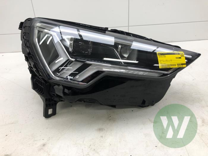 Używane Reflektor prawy Audi Q3 Sportback (F3N) 1.4 45 TFSIe 16V Cena € 891,45 Procedura marży oferowane przez Wessel Parts & Service B.V.