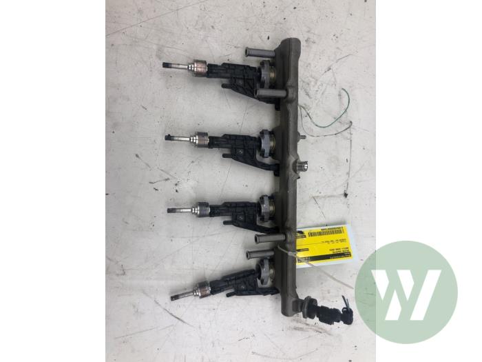 Usagé Système d'injection BMW 3 serie (G20) 330i xDrive 2.0 TwinPower Turbo 16V Prix € 208,95 Règlement à la marge proposé par Wessel Parts & Service B.V.