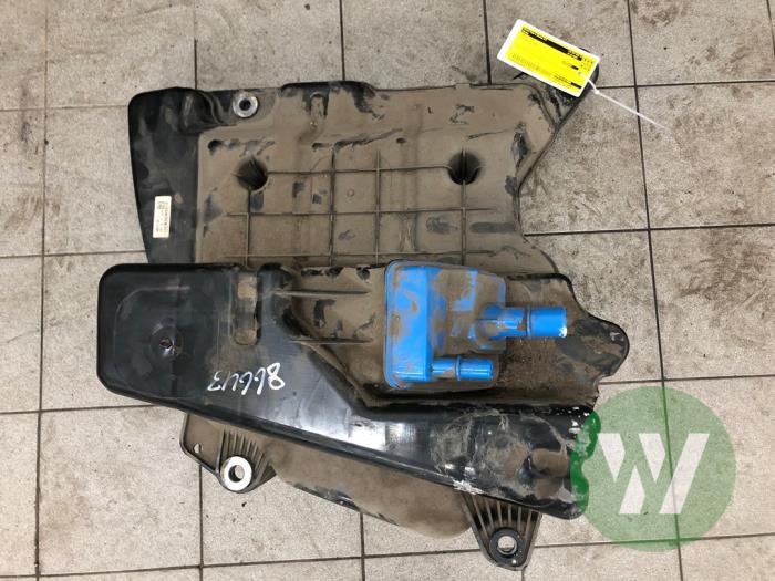 Gebrauchte Adblue Tank Audi A4 Allroad Quattro (B9) 3.0 50 TDI Mild hybrid V6 24V Preis € 420,00 Margenregelung angeboten von Wessel Parts & Service B.V.