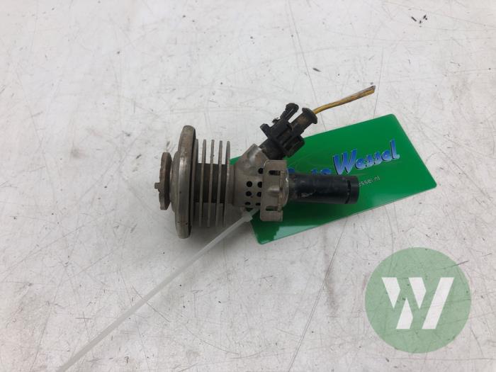 Usados Inyector Adblue Mercedes ML III (166) 3.0 ML-350 BlueTEC V6 24V 4-Matic Precio € 103,95 Norma de margen ofrecido por Wessel Parts & Service B.V.