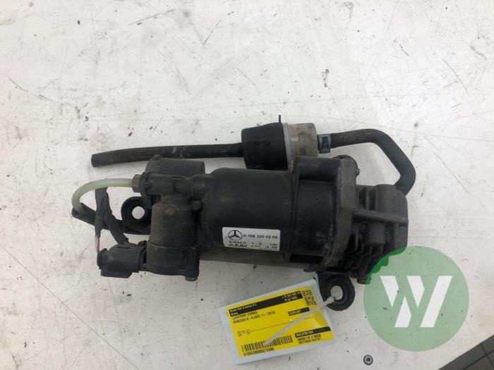 Begagnade Luftpump (fjädring) Mercedes ML III (166) 3.0 ML-350 BlueTEC V6 24V 4-Matic Pris € 418,95 Marginaltabell erbjuds av Wessel Parts & Service B.V.