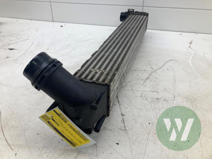 Usagé Intercooler Renault Grand Scénic III (JZ) 1.5 dCi 110 Prix € 40,95 Règlement à la marge proposé par Wessel Parts & Service B.V.