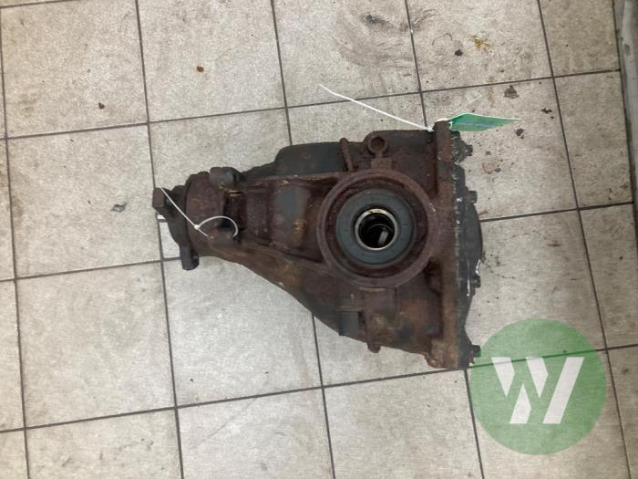 Gebrauchte Differential hinten Mercedes SL (R230) 5.0 SL-500 V8 24V Preis € 366,45 Margenregelung angeboten von Wessel Parts & Service B.V.
