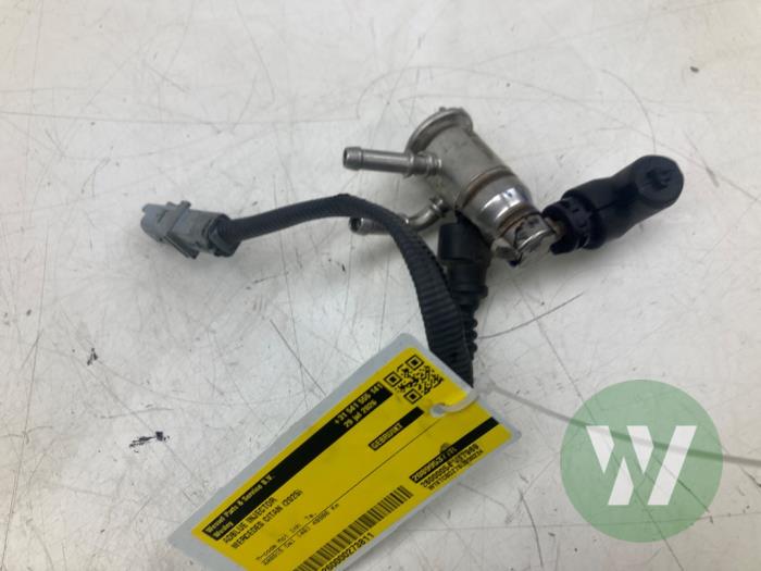 Usados Inyector Adblue Mercedes Citan (420.6) 1.5 112 CDI Precio € 61,95 Norma de margen ofrecido por Wessel Parts & Service B.V.