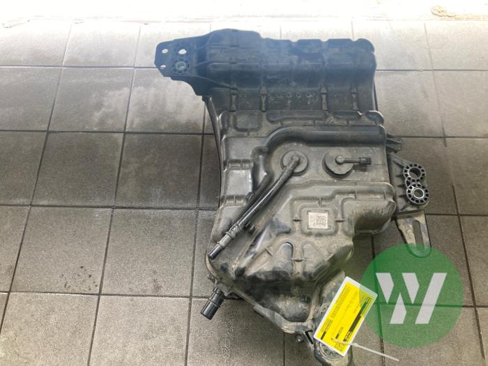 Gebrauchte Adblue Tank Mercedes Citan (420.6) 1.5 112 CDI Preis € 786,45 Margenregelung angeboten von Wessel Parts & Service B.V.