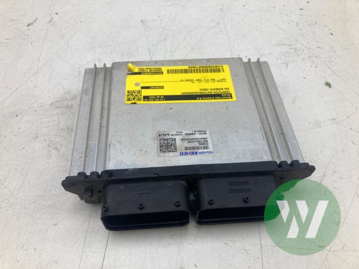 Used Engine management computer Kia Sorento IV (MQ4) 1.6 T-GDi Hybrid 16V 2WD Price € 418,95 Margin scheme offered by Wessel Parts & Service B.V.